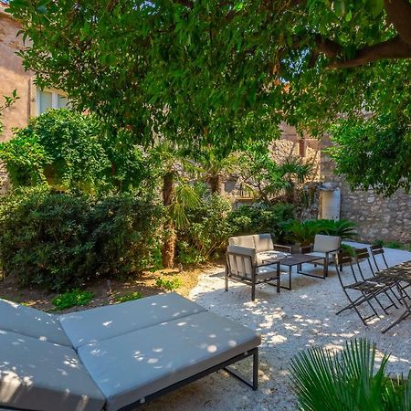 Old Town House With Floor Heating & Lush Private Garden Villa Dubrovnik Luaran gambar